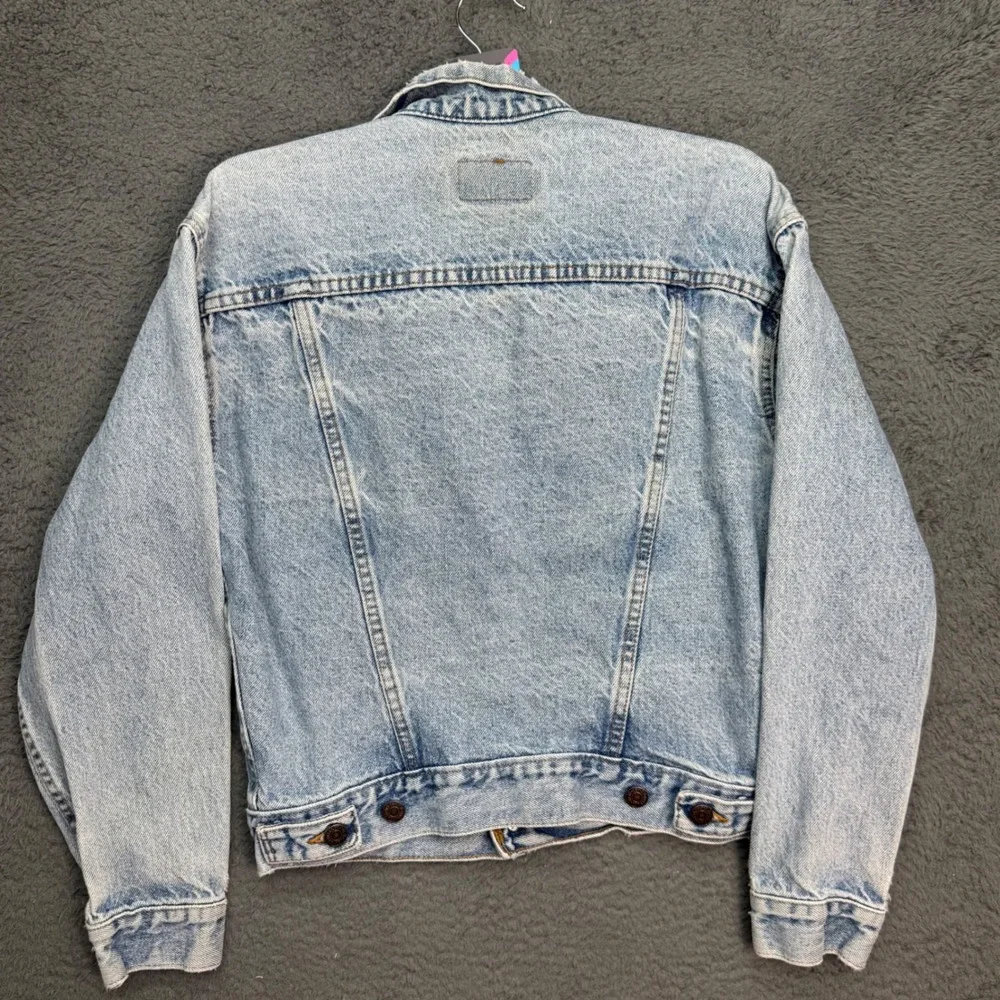 Levi's Trucker Jacket YTH L Light Blue Denim Vintage 90s Made in USA Distressed